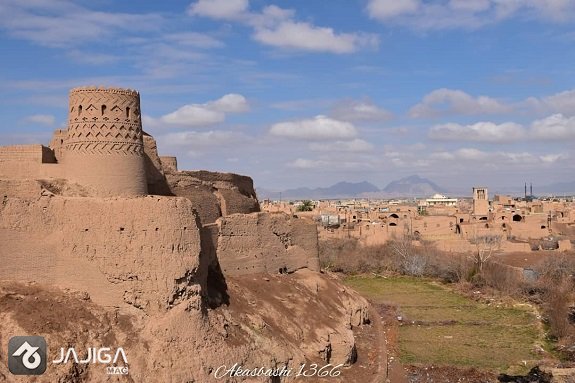 تور برازوا ، گنجینه فاضل ، مبدا نیشابور خراسان رضوی ، تاریخ بیابانک.محمد رضا فاضلی .کویر مرکزی ایران ، آیریا گنجینه بیاضه .400490 ثبت