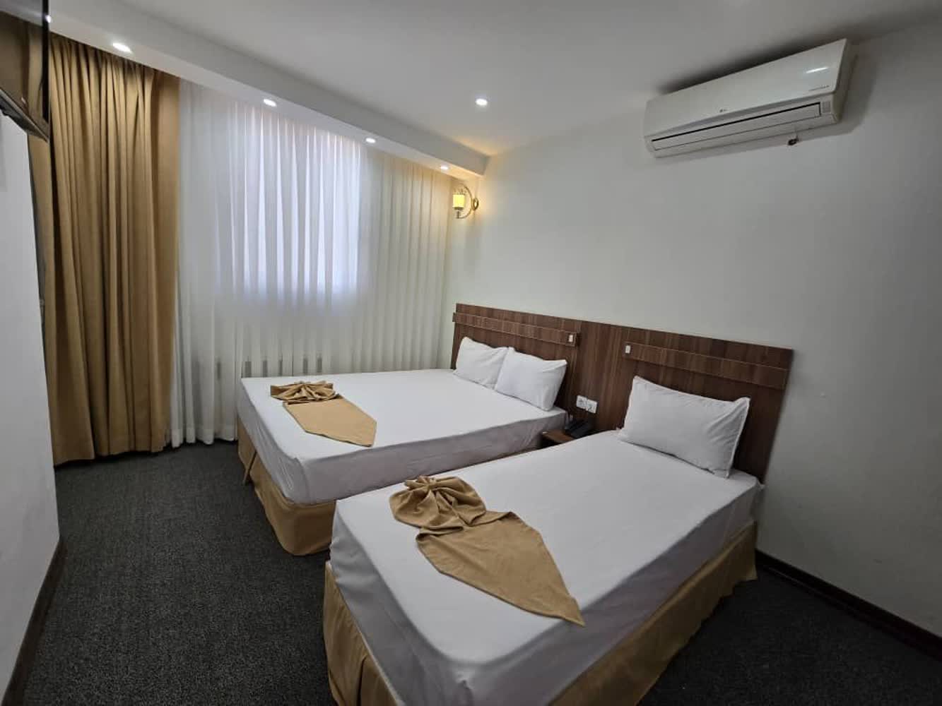 تور تخصصی پاژ ،مشهد.نیشابور.فاضل.تاریخ بیابانک.1404 محمد رضا فاضلی مطلب :تور تخصصی مشهد .نیشابور،پاژ.هتل لاوان مشهد.امام رضای 3